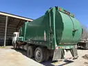 2015 Peterbilt 320