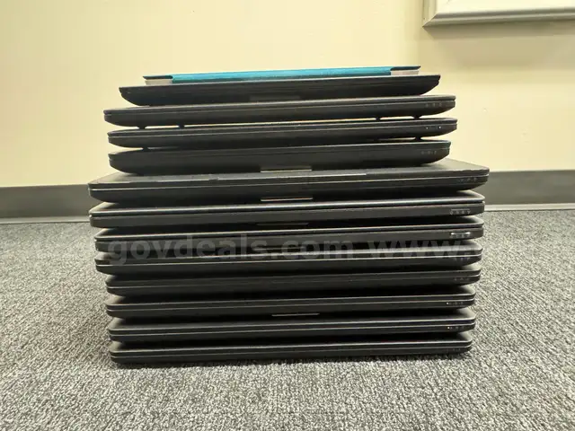 Lot of 13 Laptops