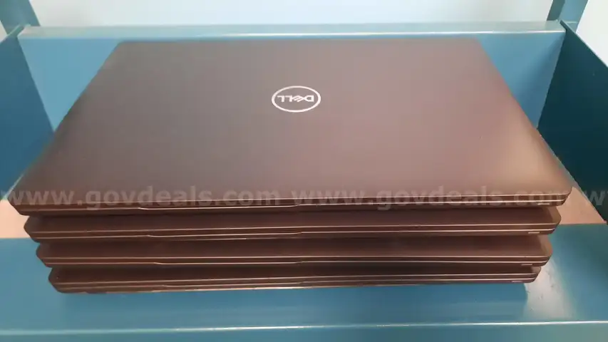Lot of 11 Computers