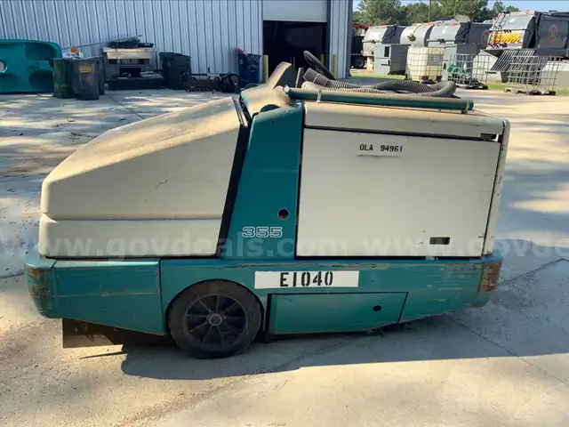Tennant Power-Operated Floor Scrubber