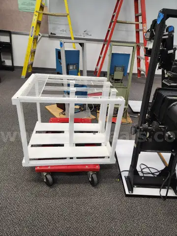 White Cart