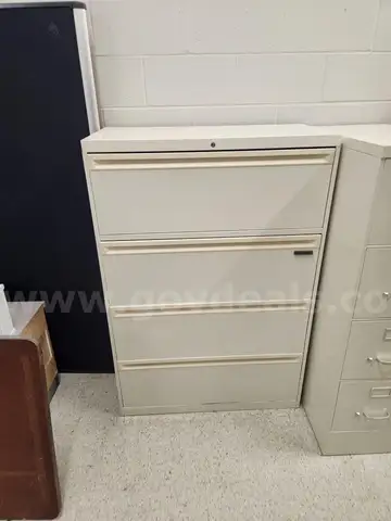 3 Cabinets with Drawers
