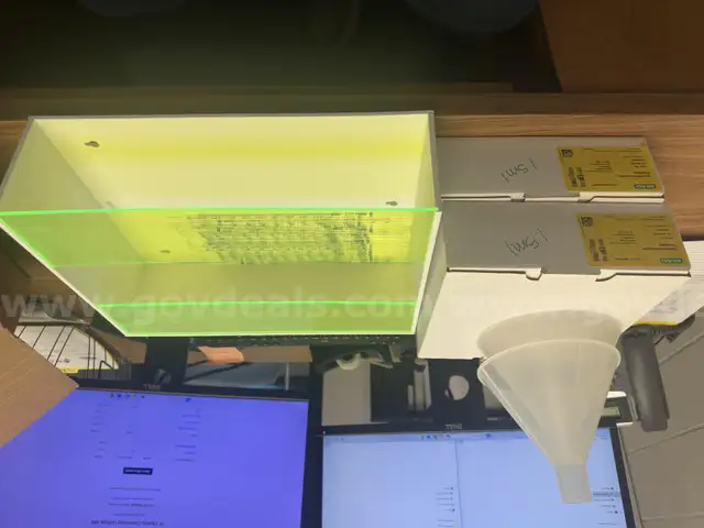 ASsorted Lab accessories