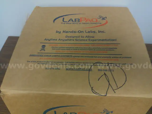 Hands On Labs LabPaq science educational kit