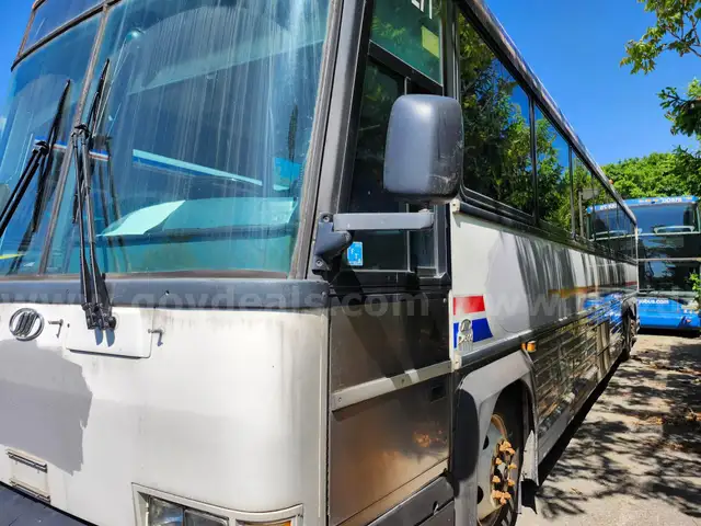 2007 MCI D Coach 4500 Bus