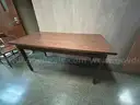 1 VERY LARGE LOT OF OFFICE FURNITURE - 1 Cabinet, 5 Tables, 1 Chair