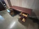 1 VERY LARGE LOT OF OFFICE FURNITURE