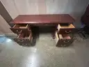 1 VERY LARGE LOT OF OFFICE FURNITURE