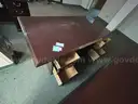 1 VERY LARGE LOT OF OFFICE FURNITURE
