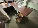 1 VERY LARGE LOT OF OFFICE FURNITURE