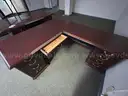 1 VERY LARGE LOT OF OFFICE FURNITURE