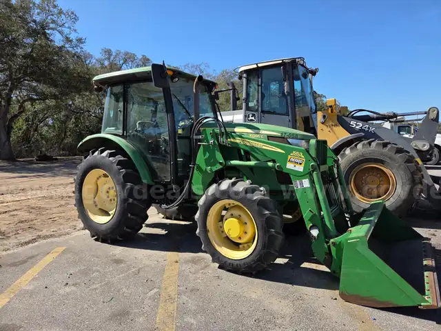 2015 JOHN DEERE 5085E TRACTOR