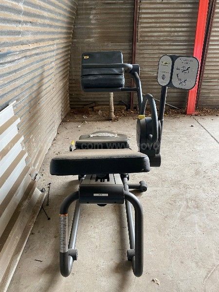 Technogym flexability posterior used hot sale