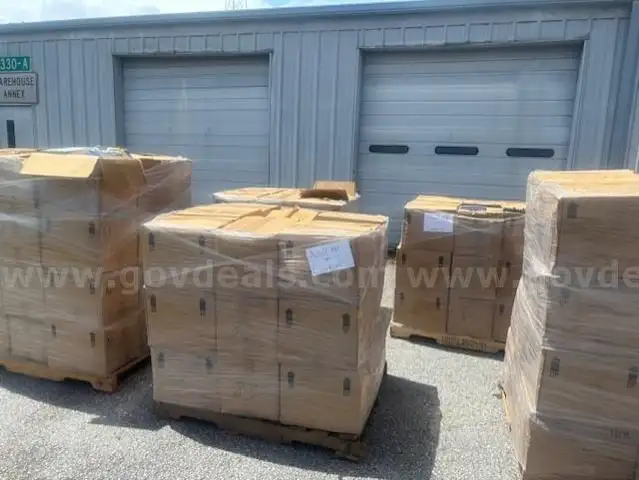 5 pallets of library books