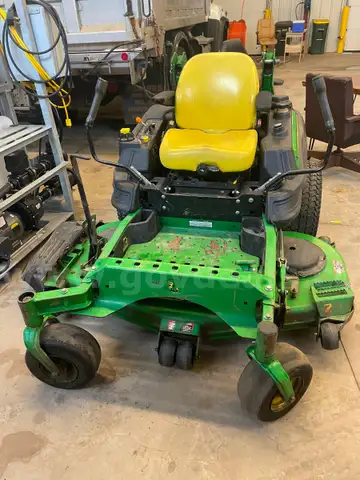 John Deere Z960R zero turn mower