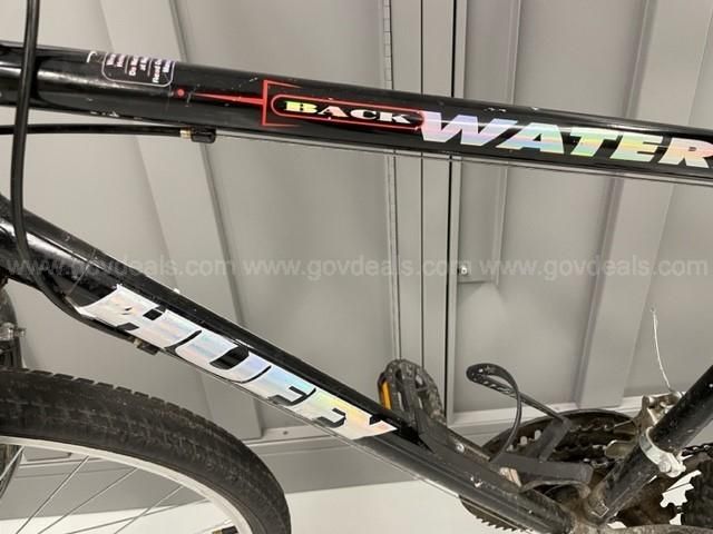 Huffy back water online mountain bike