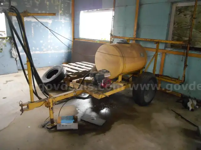 sprayer trailer