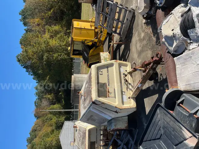 INGERSOLL-RAND 175 AIR COMPRESSOR