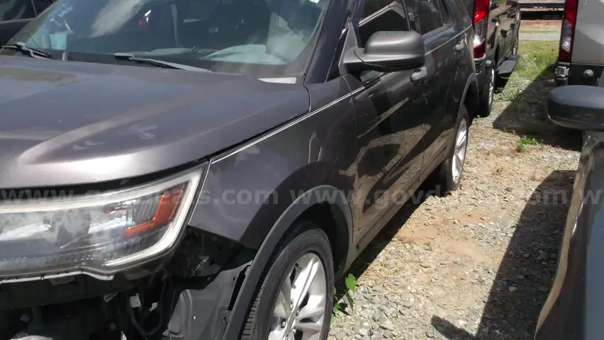 2016 Ford Explorer **Parts only**