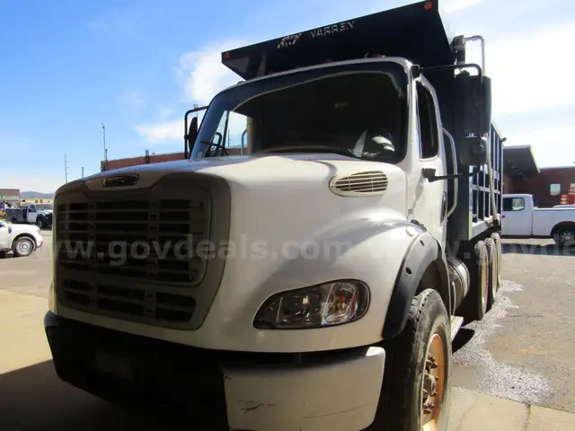 2011 Freightliner M2 112