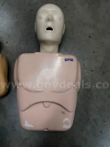 CPR Prompt Manikins