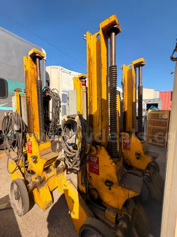 Set of 4 WHITING Portable Electric Railcar Lift Jacks