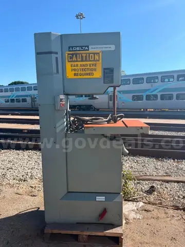 Delta Model 20 Vertical Band Saw