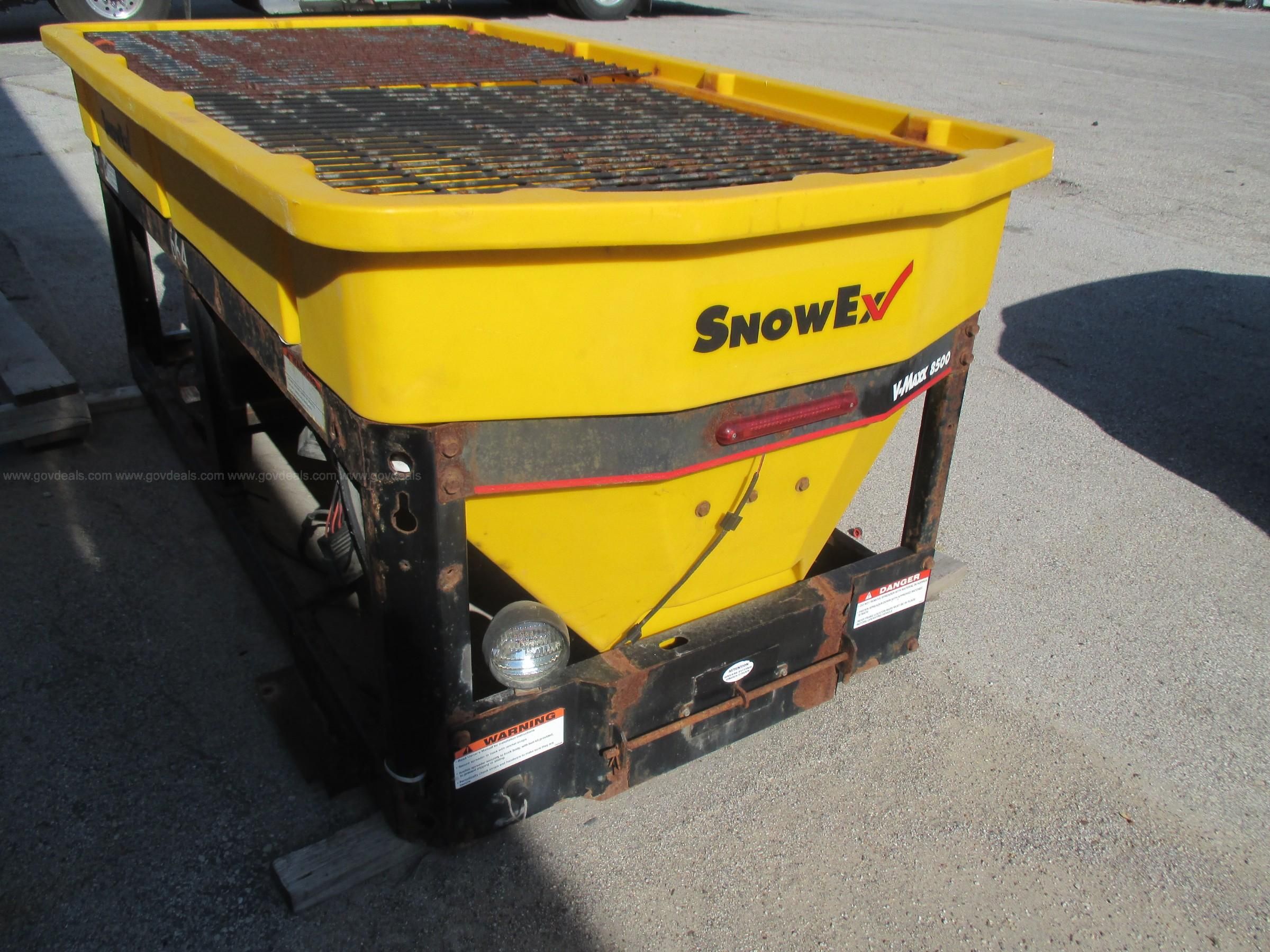 2008 SnowEx SP-8500 Material Spreader | GovDeals