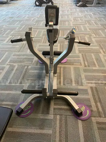 Valor Fitness Seated Row Machine