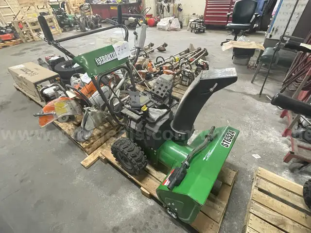 Frontier Equipment ST6524 Snow Blower