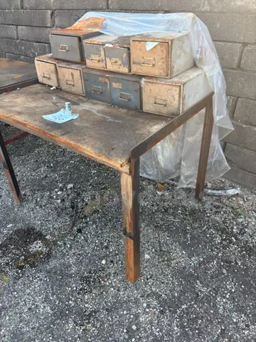 Work Bench with Storage