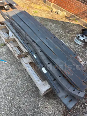 Skid Snow Plow Rubbers &#x26; Plates