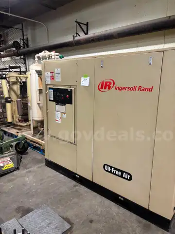 Ingersoll Rand Air compressor Sierra H75W &#x26; Dryers