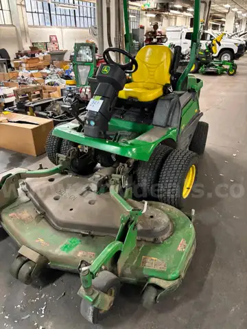 John Deere 1570 72&#x27; Deck