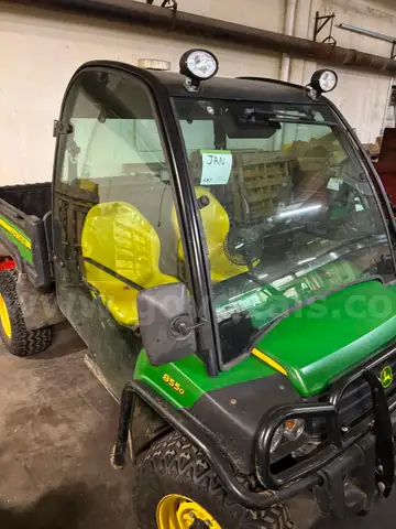 John Deere Gator XUV 855D 4x4 Utility Cart