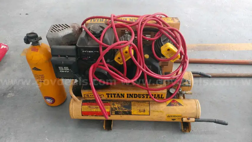Portable Gasoline Powered Air Compressor
