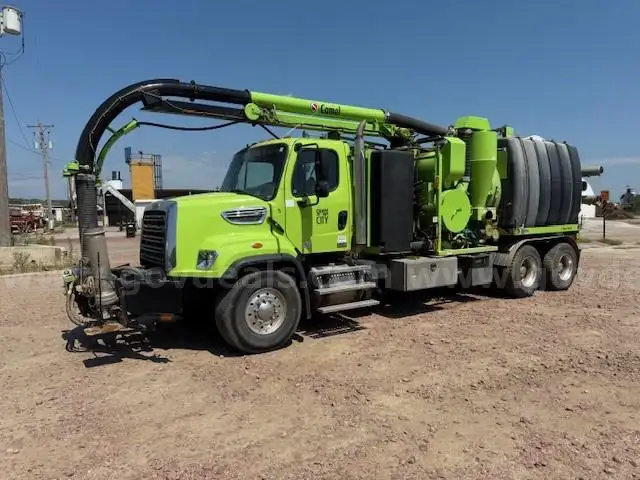 2016 Freightliner 108SD Camel Jet/Vac Truck