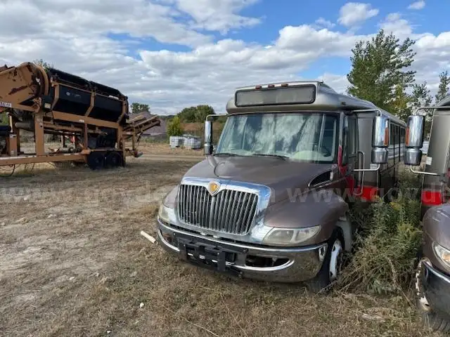 2011 International Low Floor Transit bus