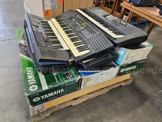 ONE PALLET OF USED ASSORTED PORTABLE KEYBOARDS (NO POWER CORDS)