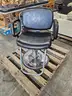 SALON CHAIR