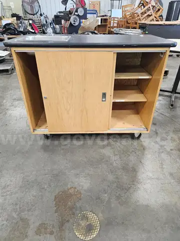 ROLLING STORAGE CABINET (NO KEYS) (36IN H X 48IN W X 24IN D)