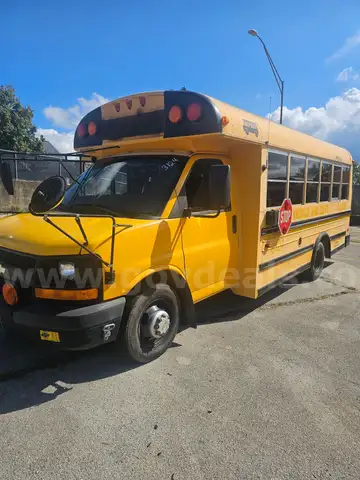 2003 Chevrolet Express SCHOOL BUS TAB 3124 (CAC)