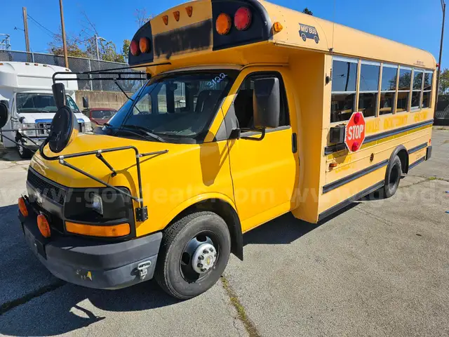 2003 Chevrolet Express SCHOOL BUS TAB 3122 (CAC)