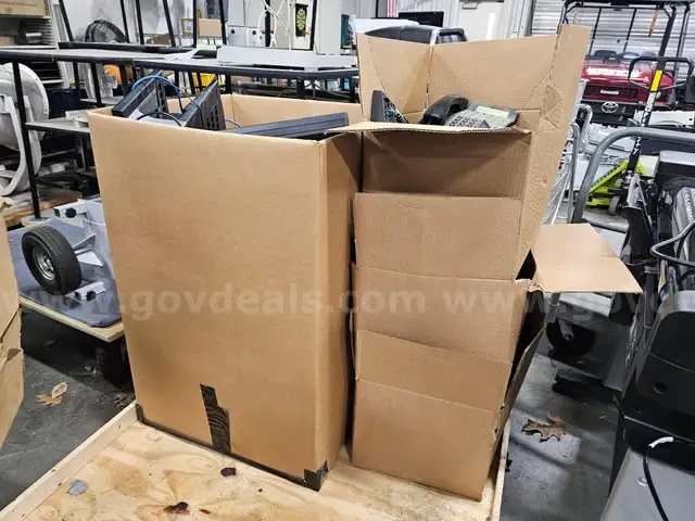 ONE PALLET OF ASSORTED COMPUTER ACCESSORIES AND PHONES