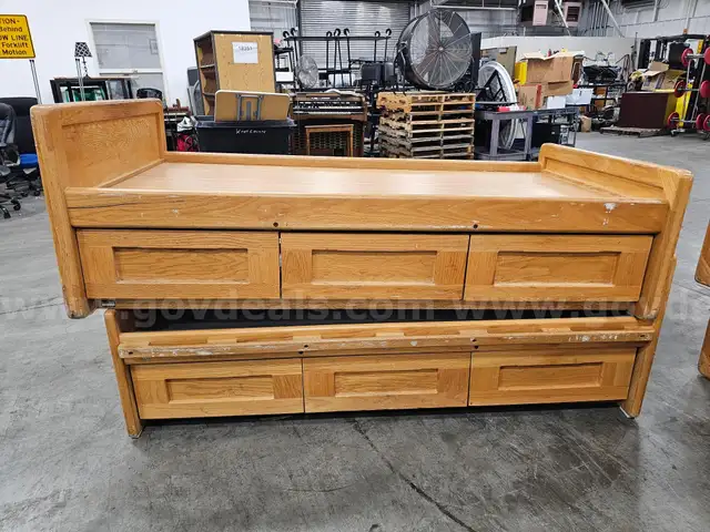 (2) WOODEN TWIN SIZE BEDS WITH STORAGE DRAWERS (79IN L X 40IN W X 27IN H)