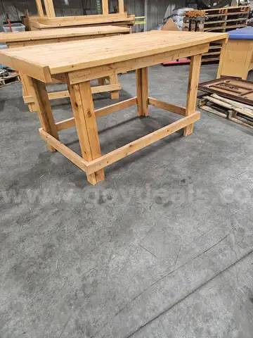 WOODEN TABLE/WORKBENCH (38IN H X 72IN W X 39IN D)