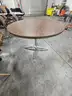 ROUND TABLE (42IN ROUND)