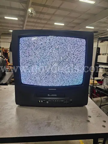 DAEWOO TV (19 INCH) WITH BUILT-IN VCR