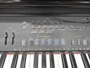 YAMAHA CLAVINOVA ELECTRIC PIANO