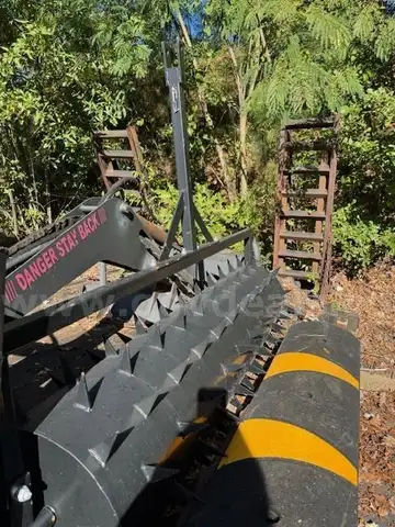 60" Strongway Drum Spike Aerator